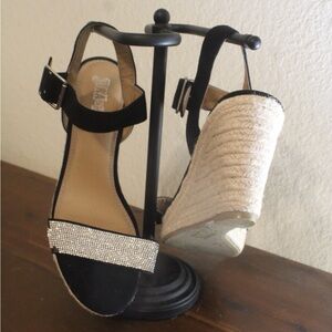 Brash Size 11 NEW Black and Silver Wedge Sandals with Peep-Toe